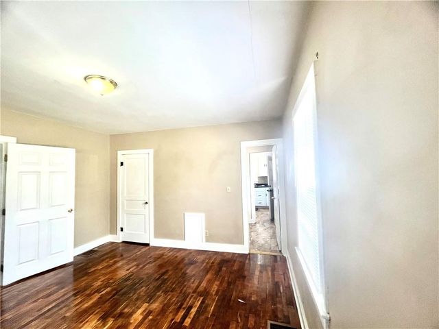 227 S Lynn Street, Nevada, MO 64772