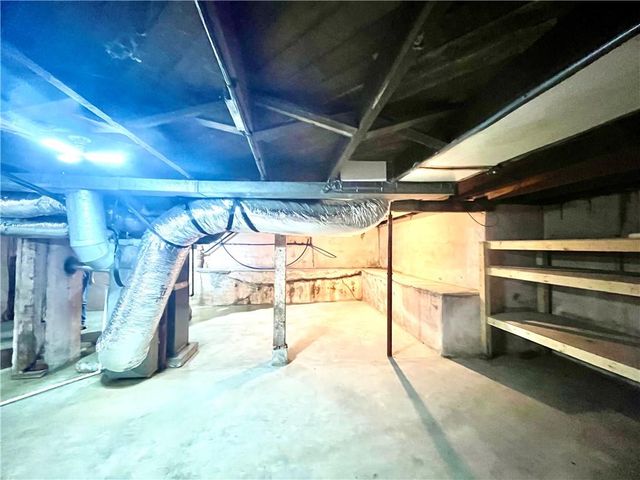 227 S Lynn Street, Nevada, MO 64772