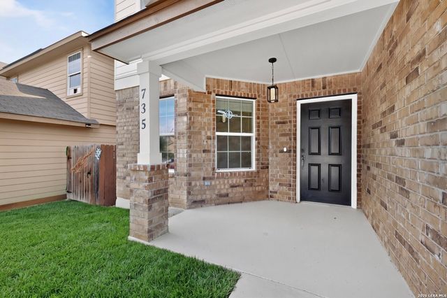 735 Pelican Point, San Antonio, TX 78221