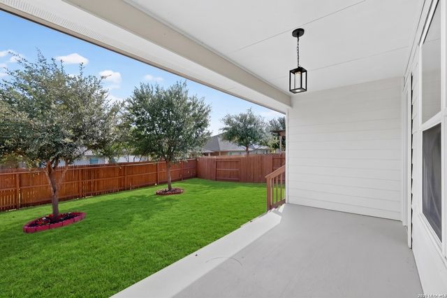 735 Pelican Point, San Antonio, TX 78221
