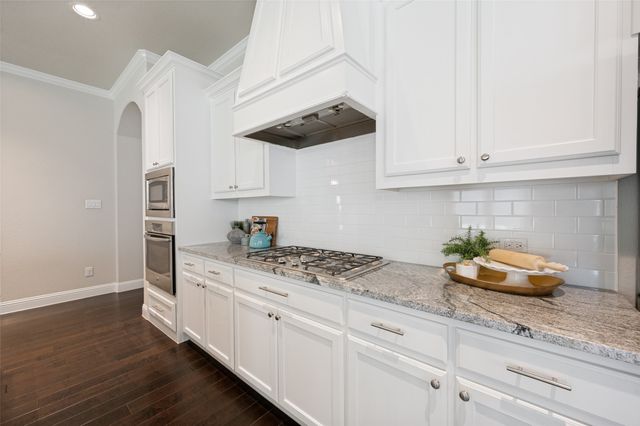 2708 Woodpoint Road, Lewisville, TX 75067