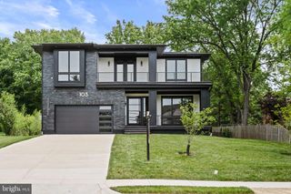 103 SAINT ANDREWS DR NE, Vienna, VA 22180