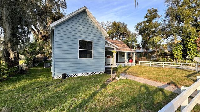 904 W REYNOLDS STREET, Plant City, FL 33563