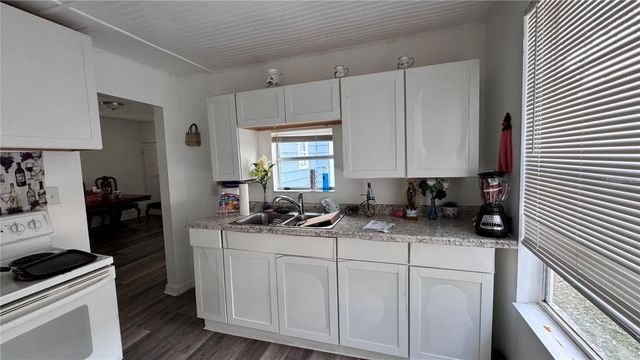 904 W REYNOLDS STREET, Plant City, FL 33563