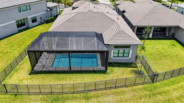 12873 Wingspan Court, Palm Beach Gardens, FL 33412