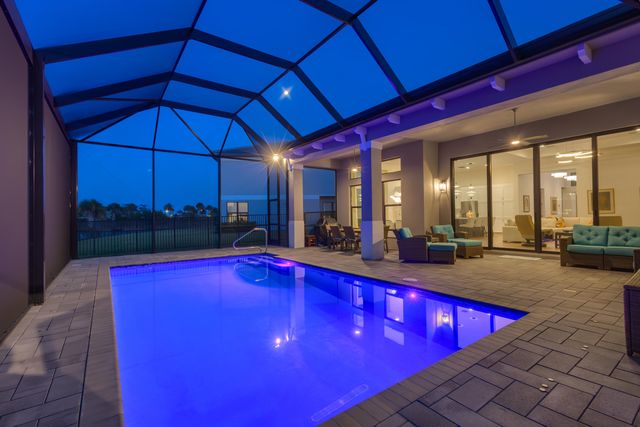 12873 Wingspan Court, Palm Beach Gardens, FL 33412