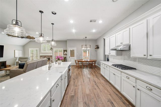 8027 Spring Bluebonnet Drive, Sugar Land, TX 77479