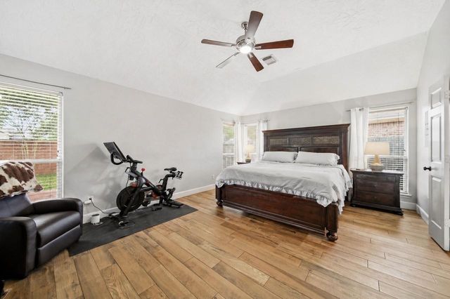 8027 Spring Bluebonnet Drive, Sugar Land, TX 77479