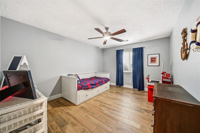 8027 Spring Bluebonnet Drive, Sugar Land, TX 77479