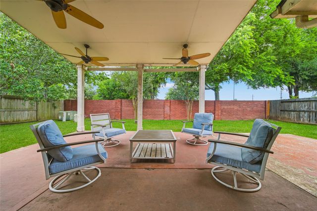 8027 Spring Bluebonnet Drive, Sugar Land, TX 77479