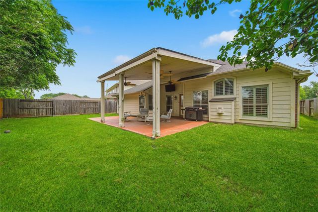 8027 Spring Bluebonnet Drive, Sugar Land, TX 77479