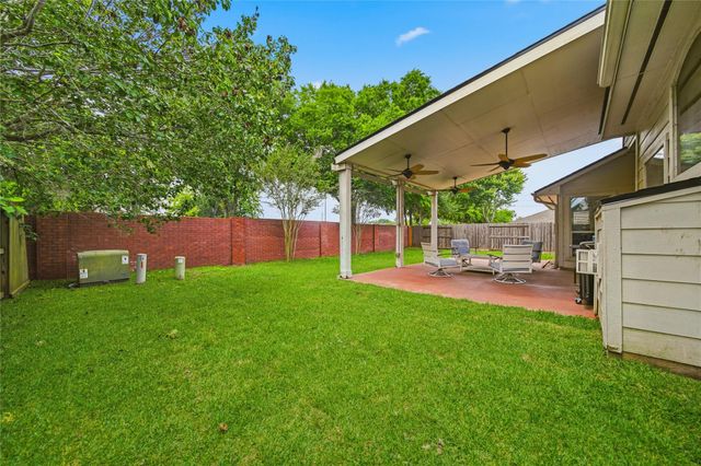 8027 Spring Bluebonnet Drive, Sugar Land, TX 77479
