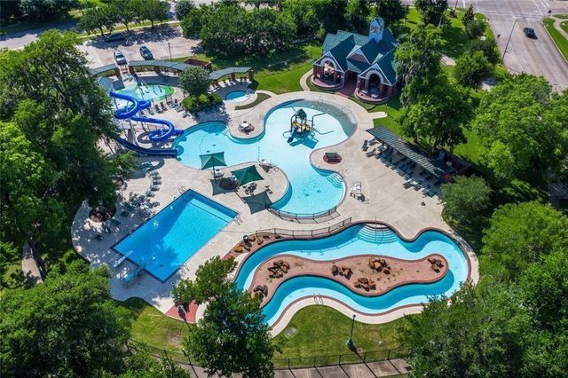 8027 Spring Bluebonnet Drive, Sugar Land, TX 77479