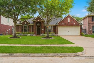 8027 Spring Bluebonnet Drive, Sugar Land, TX 77479