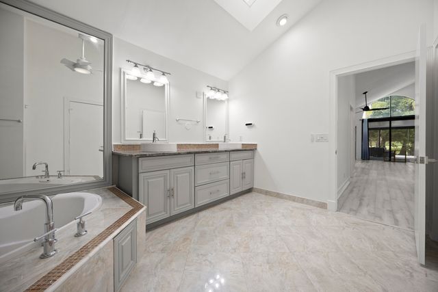 10106 Spyglass Way, Boca Raton, FL 33498