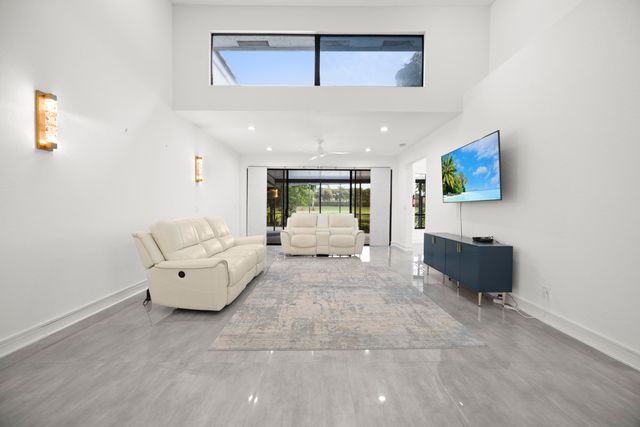 10106 Spyglass Way, Boca Raton, FL 33498