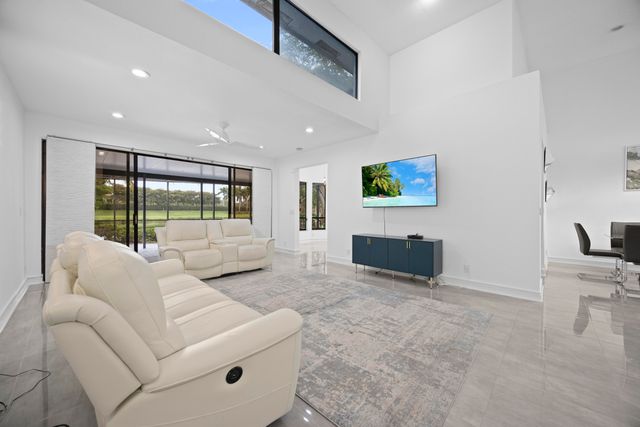 10106 Spyglass Way, Boca Raton, FL 33498