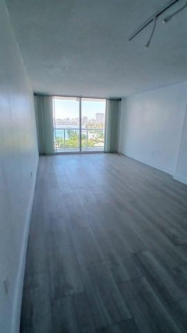 2841 NE 163RD Street 1111, North Miami Beach, FL 33160