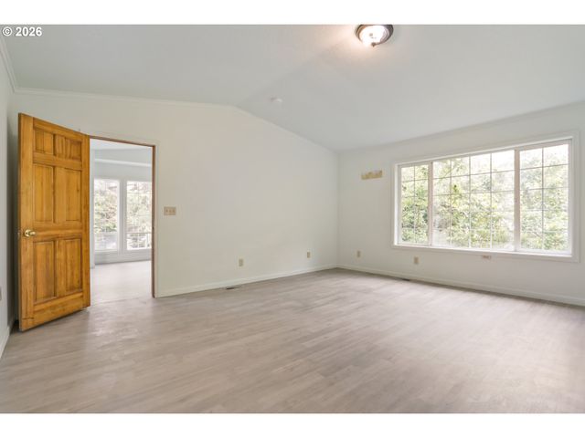 1424 Se 28TH Ave, Hillsboro, OR 97123