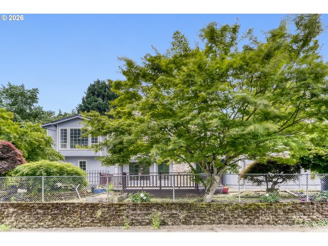 1424 Se 28TH Ave, Hillsboro, OR 97123