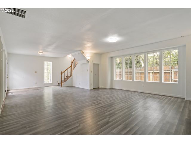 1424 Se 28TH Ave, Hillsboro, OR 97123