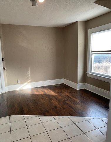3717 Baltimore Avenue, Kansas City, MO 64111