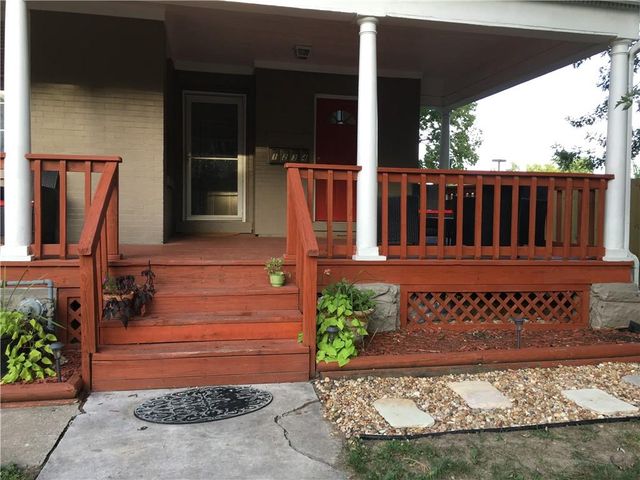 3717 Baltimore Avenue, Kansas City, MO 64111