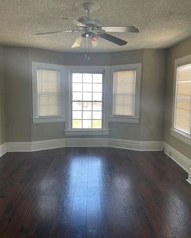 3717 Baltimore Avenue, Kansas City, MO 64111