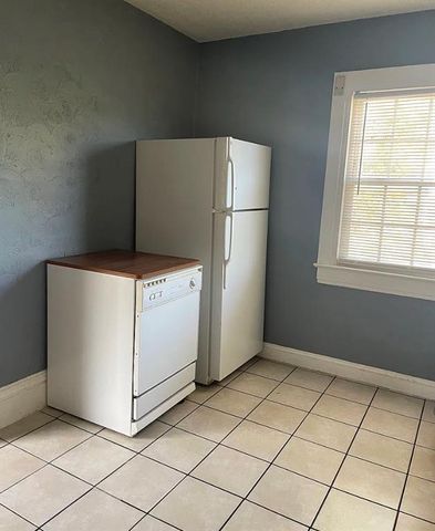 3717 Baltimore Avenue, Kansas City, MO 64111
