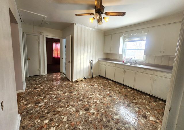 165 S Sunset Lane, Harrodsburg, KY 40330