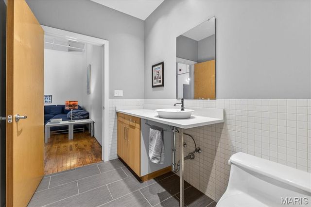 1010 Saint Charles Street 904, St Louis, MO 63101