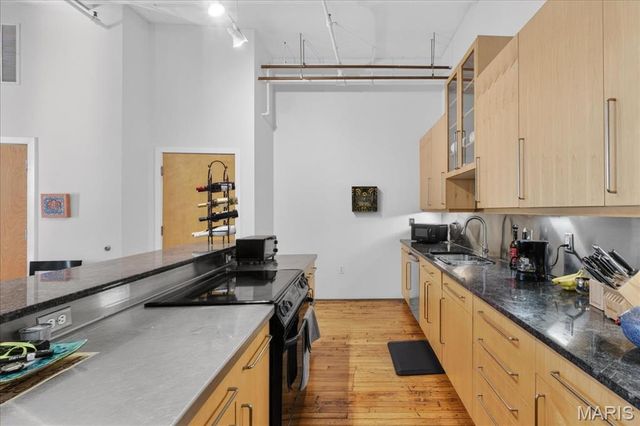 1010 Saint Charles Street 904, St Louis, MO 63101