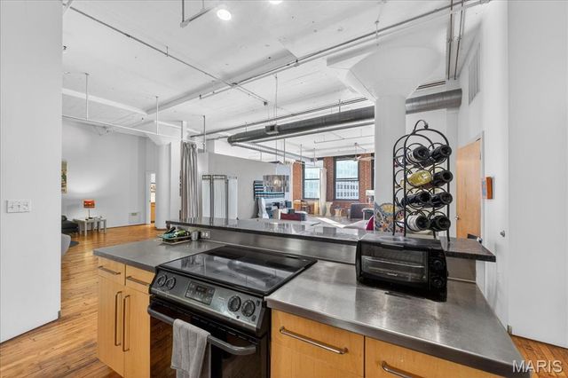 1010 Saint Charles Street 904, St Louis, MO 63101