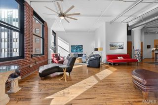 1010 Saint Charles Street 904, St Louis, MO 63101