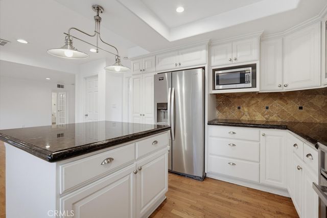 19859 Vintage, Chatsworth, CA 91311