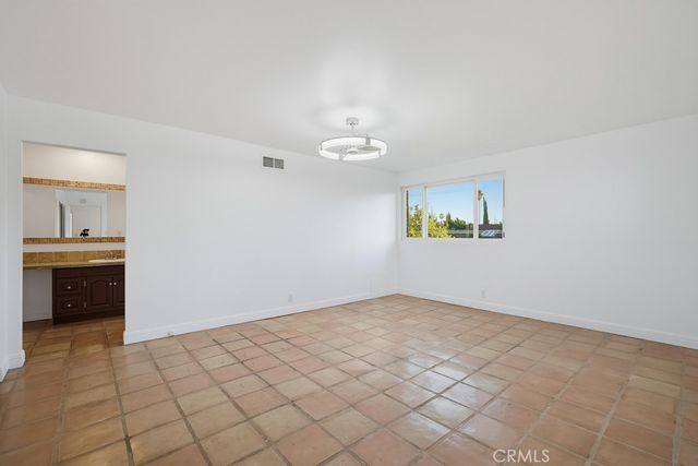 19859 Vintage, Chatsworth, CA 91311