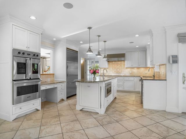 226 Alberta Street, Fairfield, CT 06825