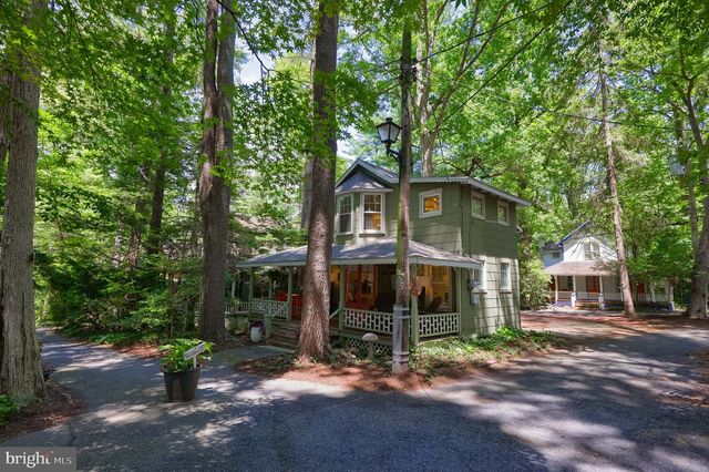 411 2ND ST, Mount Gretna, PA 17064