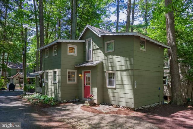 411 2ND ST, Mount Gretna, PA 17064