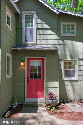 411 2ND ST, Mount Gretna, PA 17064