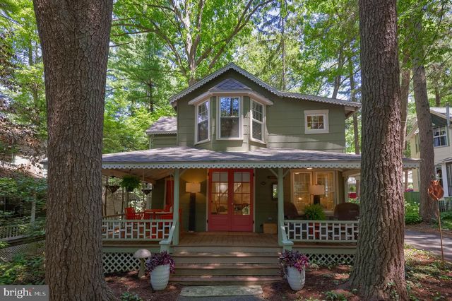 411 2ND ST, Mount Gretna, PA 17064