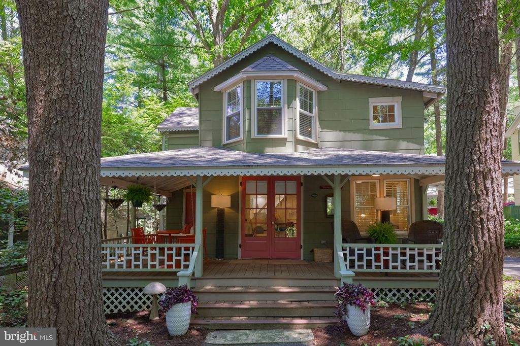 411 2ND ST, Mount Gretna, PA 17064