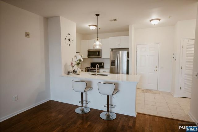 113 Cory Lane 113, Elmwood Park, NJ 07407