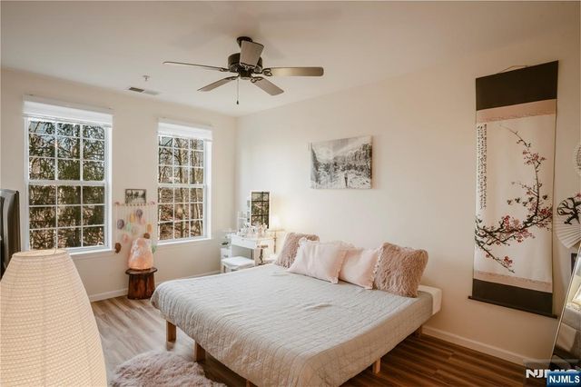 113 Cory Lane 113, Elmwood Park, NJ 07407