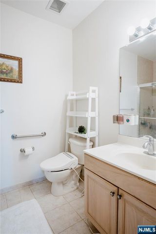 113 Cory Lane 113, Elmwood Park, NJ 07407