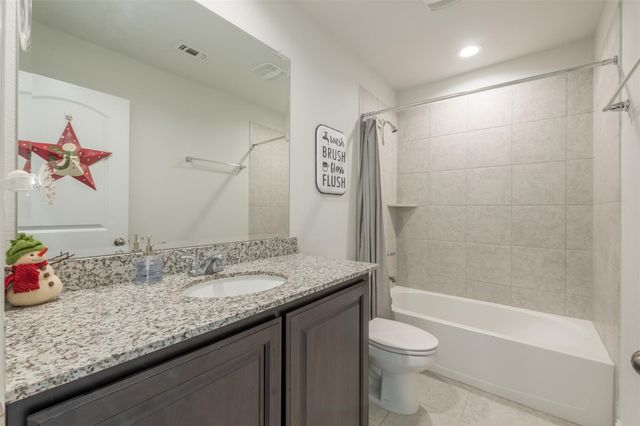 217 Bayonet Drive, Fort Worth, TX 76108