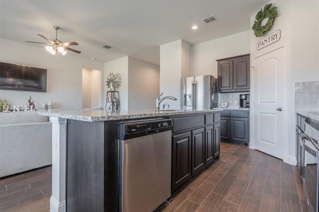 217 Bayonet Drive, Fort Worth, TX 76108