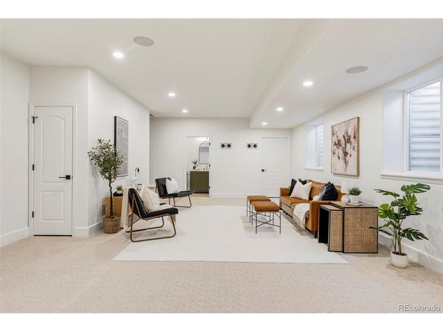 848 S Krameria St, Denver, CO 80224