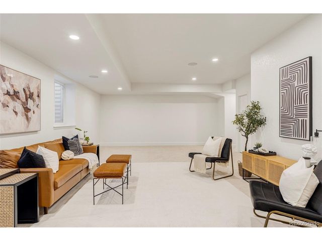 848 S Krameria St, Denver, CO 80224