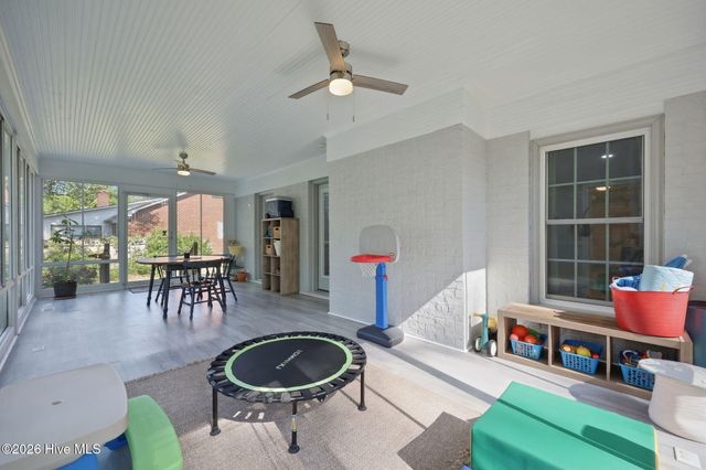 405 Cedarhurst Road, Greenville, NC 27834